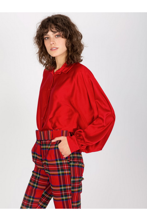 Laiade varrukatega tumepunase...