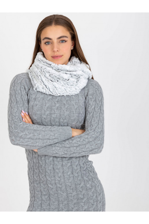 Valge ja must soe kunstkarusnahast...