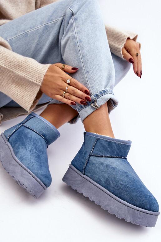 nööpidega lumesaapad läikivad... nööpidega lumesaapad läikivad...