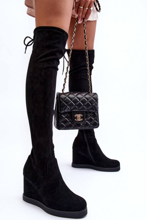 seemisnakhsed pika säärega saapad... seemisnakhsed pika säärega saapad...