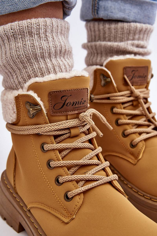 jalanõud soojad saapad pruunid värvi... jalanõud soojad saapad pruunid värvi...