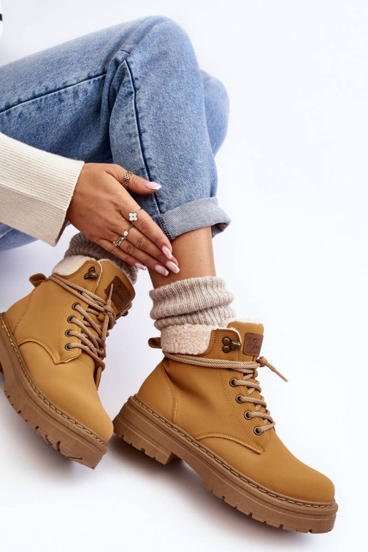 jalanõud soojad saapad pruunid värvi... jalanõud soojad saapad pruunid värvi...