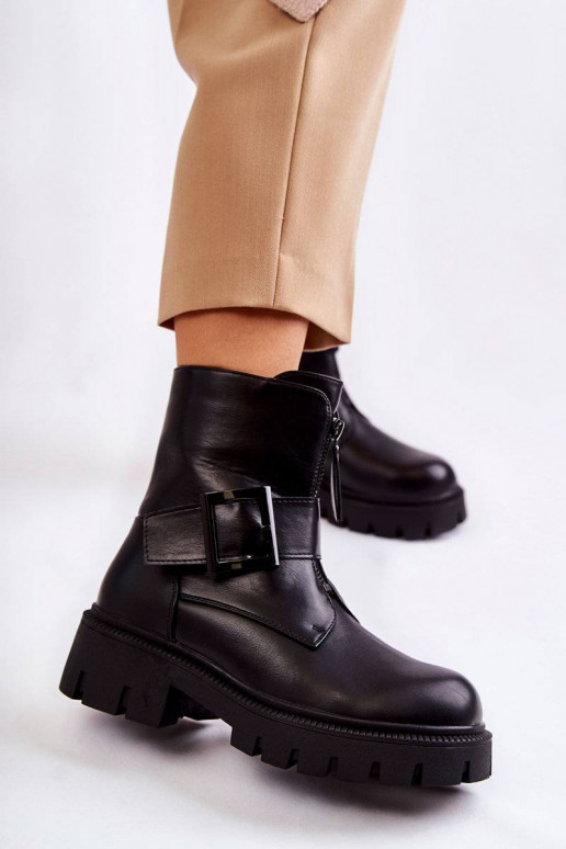 Naiste poolsaapad voodriga tõmblukuga... Naiste poolsaapad voodriga tõmblukuga...