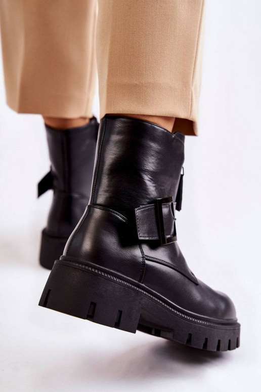 Naiste poolsaapad voodriga tõmblukuga... Naiste poolsaapad voodriga tõmblukuga...