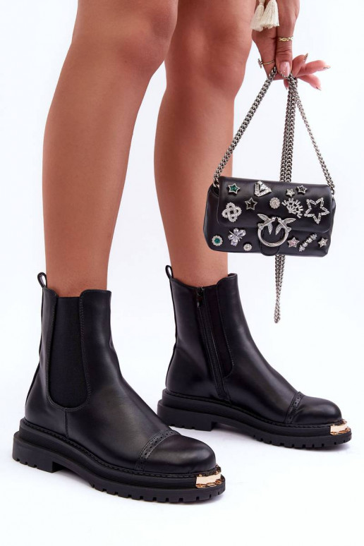 Naiste poolsaapad mustad Nialee