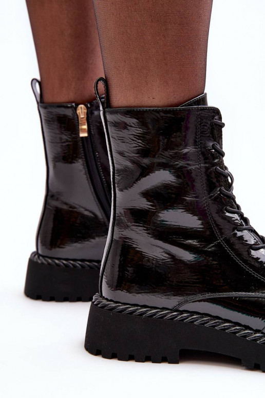 Laque saapad kaunistustega mustad... Laque saapad kaunistustega mustad...