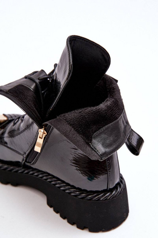 Laque saapad kaunistustega mustad... Laque saapad kaunistustega mustad...