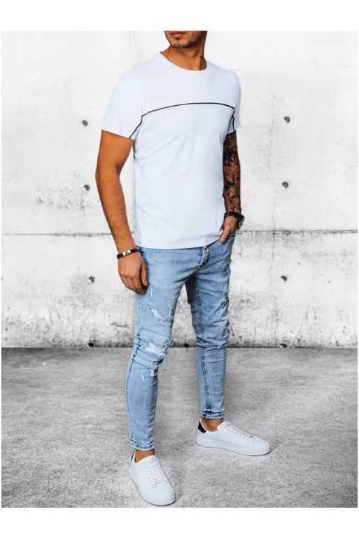 Meeste tavaline valge T-särk Meeste tavaline valge T-särk