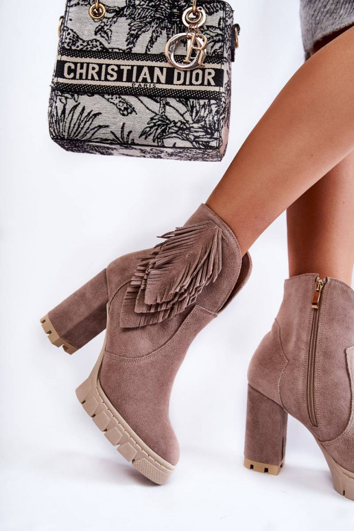 Seemisnahast kingad platvormiga Seemisnahast kingad platvormiga