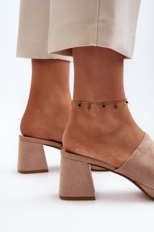 Sussid kõrge jämeda kontsaga beeži... Sussid kõrge jämeda kontsaga beeži...