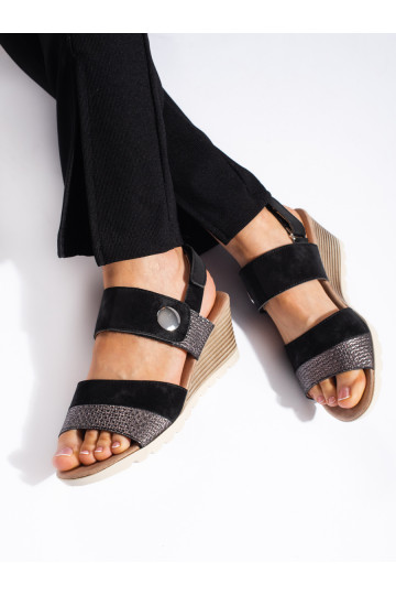 Mugavad väikese platvormiga naiste sandaalid