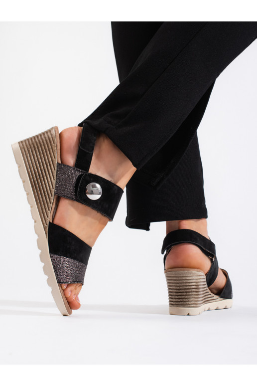 Mugavad väikese platvormiga naiste sandaalid  Mugavad väikese platvormiga naiste sandaalid