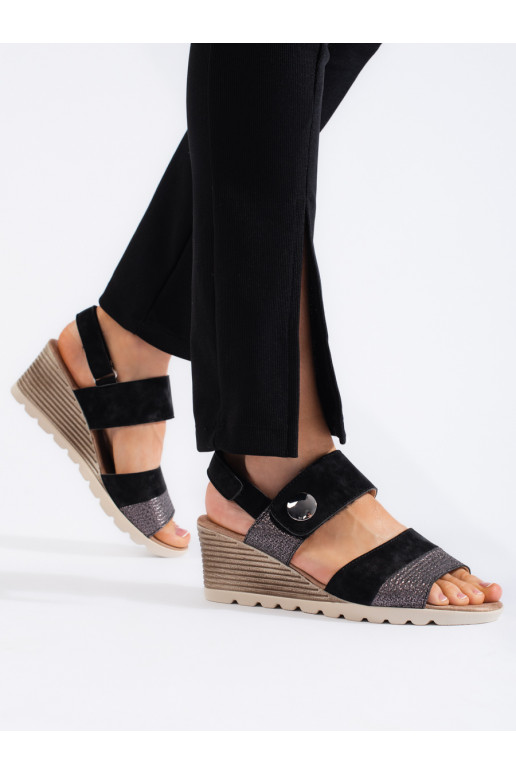 Mugavad väikese platvormiga naiste sandaalid  Mugavad väikese platvormiga naiste sandaalid