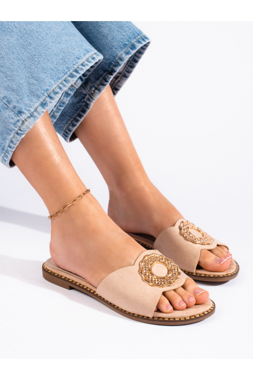 beeži värvi  plätud 