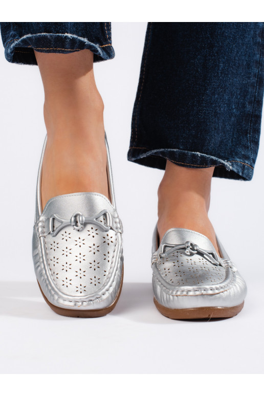 Hõbedat värvi naiste mokassiinid Hõbedat värvi naiste mokassiinid