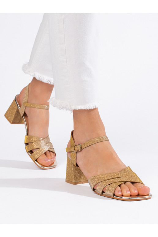 Kuldset värvi  kingad  Kuldset värvi  kingad