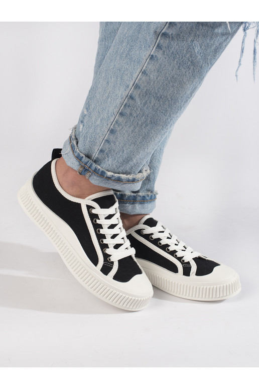 Mvärvi klassikalise mudeli naiste tossud platvormiga Mvärvi klassikalise mudeli naiste tossud platvormiga