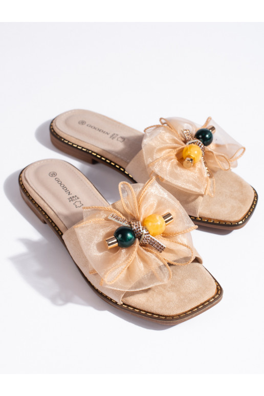 beeži värvi   plätud