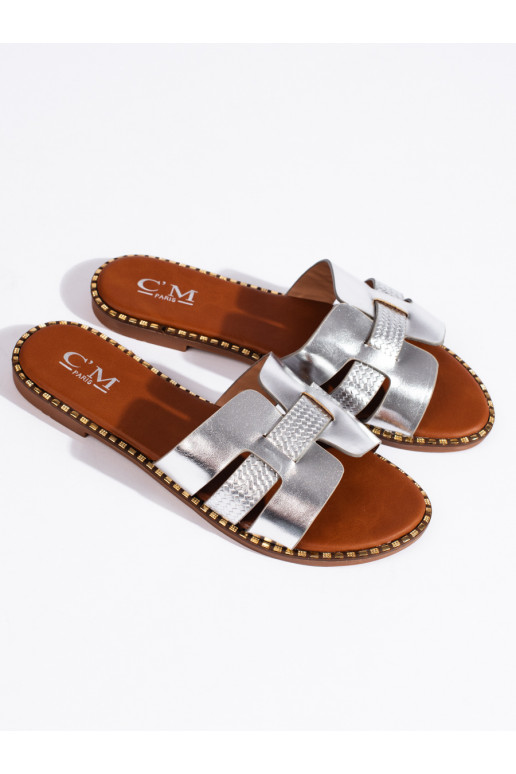 Hõbedat värvi  plätud