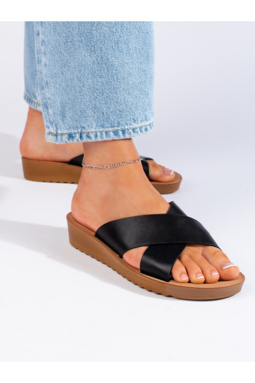 Must  plätud platvormiga