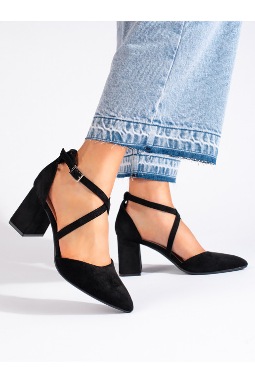 seemisnakhsed Mustad poolsaapad Sergio Leone