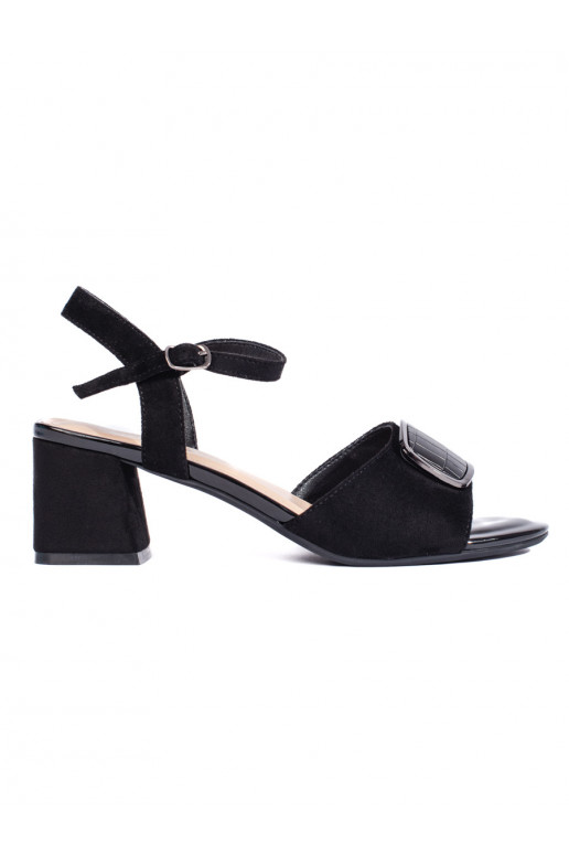 Must  kingad kõrge kontsaga Sergio Leone Must  kingad kõrge kontsaga Sergio Leone