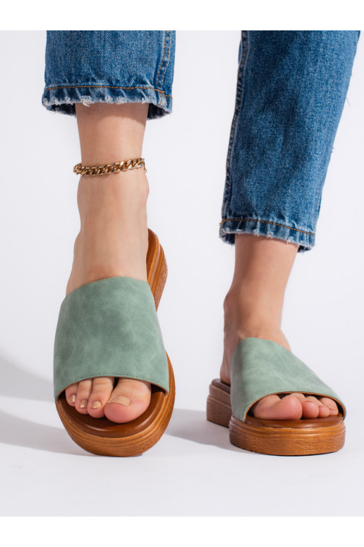 Rohelist värvi  plätud platvormiga Rohelist värvi  plätud platvormiga