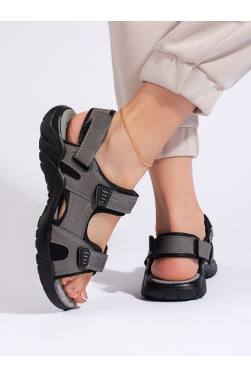 Sportliku stiiliga halli värvi  kingad 2