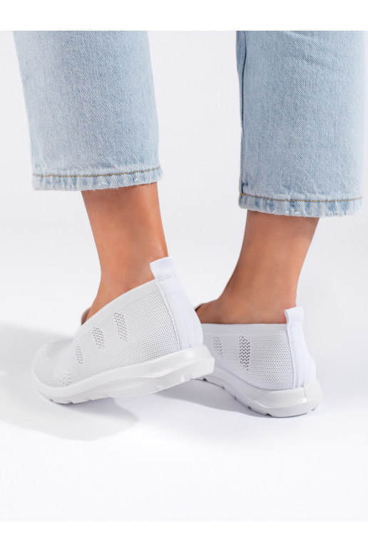valget värvi  slip on  valget värvi  slip on