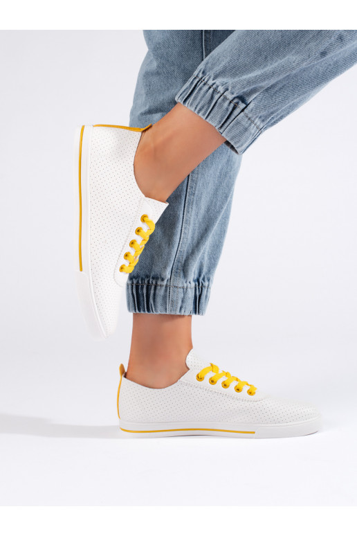 Valged klassikalise mudeli naiste tossud 