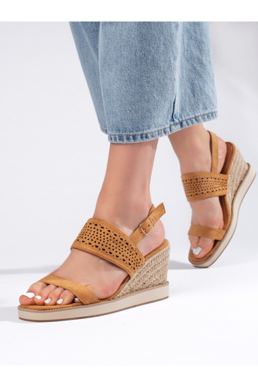 pruunid värvi  kingad 