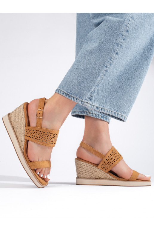 pruunid värvi  kingad 