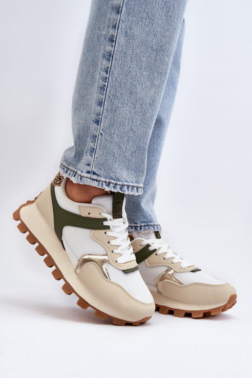 Sneakers tüüpi jalanõud... Sneakers tüüpi jalanõud...