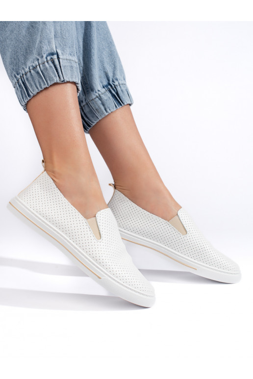   Naiste saapad valge värv