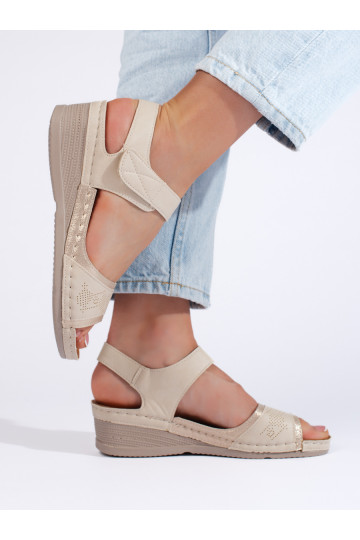 beeži värvi kingad   2