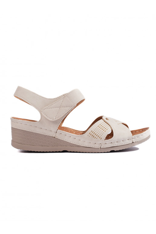 Mugavad väikese platvormiga naiste sandaalid   Mugavad väikese platvormiga naiste sandaalid