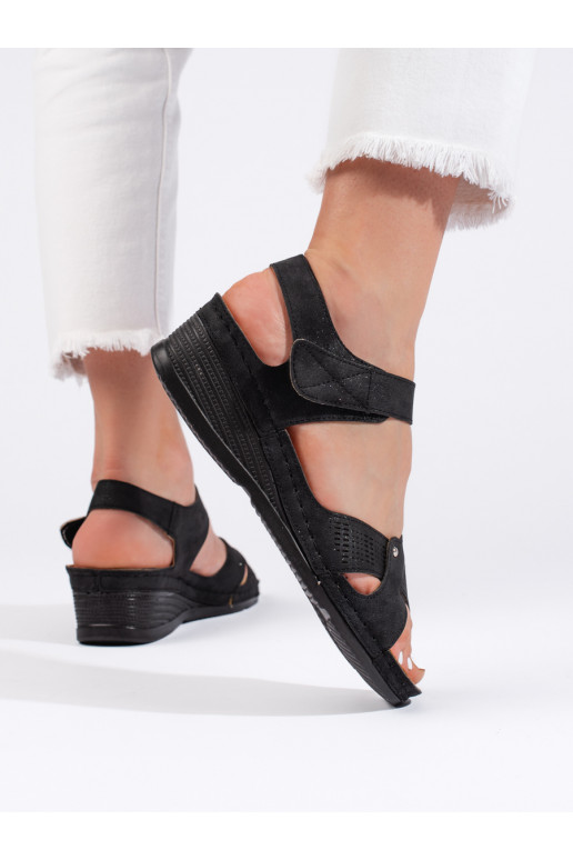 Mugavad väikese platvormiga naiste sandaalid  Mustad