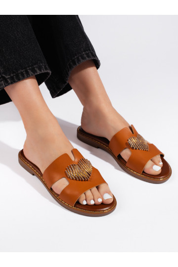 pruunid värvi  plätud ze m m