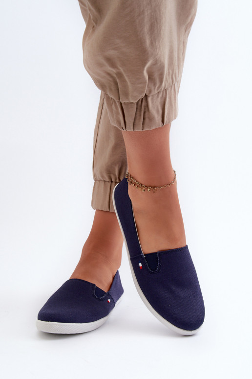 Spordijalatsid vabaaja jalanõud... Spordijalatsid vabaaja jalanõud...