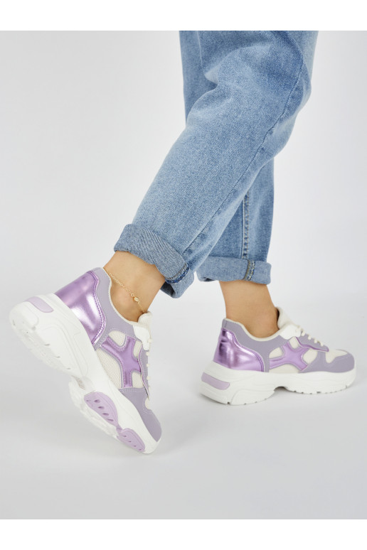 Moekad vabaajajalatsid lillat värvi Moekad vabaajajalatsid lillat värvi