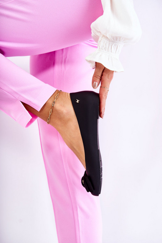 Kummist Baleriinad lipsukesega mustad... Kummist Baleriinad lipsukesega mustad...