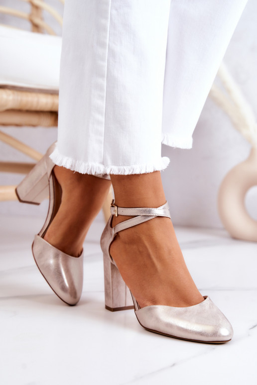 Kingad kõrge jämeda kontsaga Sergio... Kingad kõrge jämeda kontsaga Sergio...