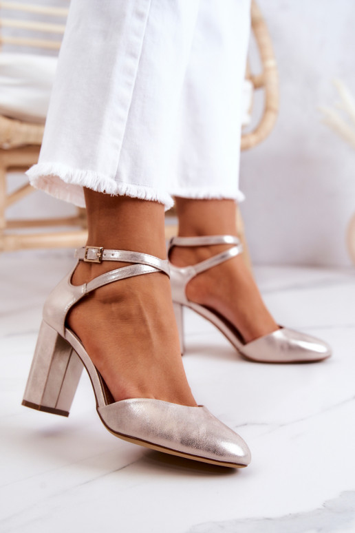 Kingad kõrge jämeda kontsaga Sergio... Kingad kõrge jämeda kontsaga Sergio...