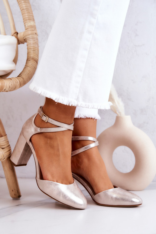 Kingad kõrge jämeda kontsaga Sergio... Kingad kõrge jämeda kontsaga Sergio...