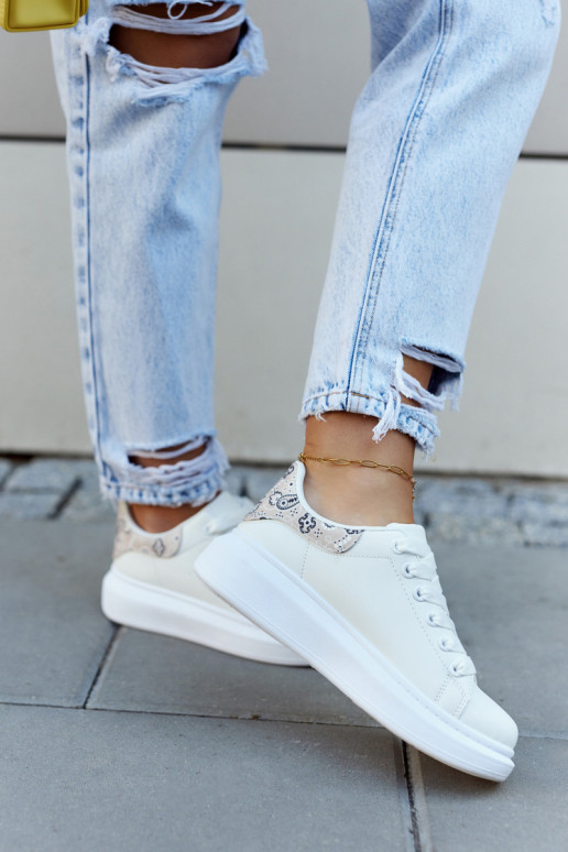 Klassikalise mudeli sportliku... Klassikalise mudeli sportliku...