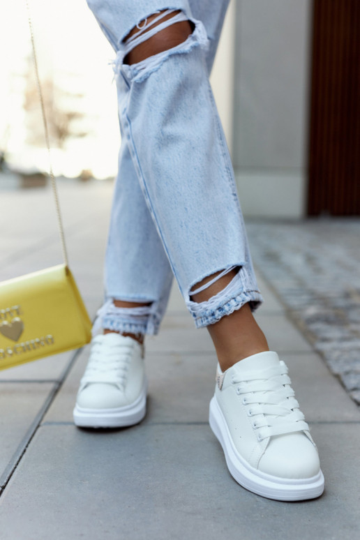 Klassikalise mudeli sportliku... Klassikalise mudeli sportliku...