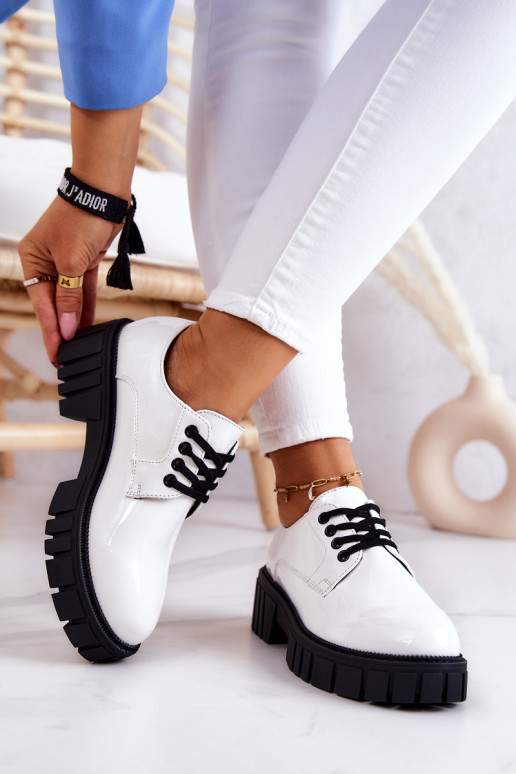 Moekad laque jalatsid La.Fi valget... Moekad laque jalatsid La.Fi valget...