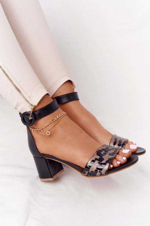 Elegantsed kõrge kontsaga sandaalid... Elegantsed kõrge kontsaga sandaalid...