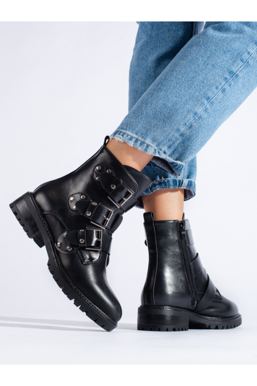 voodriga Mustad pandlaga poolsaapad