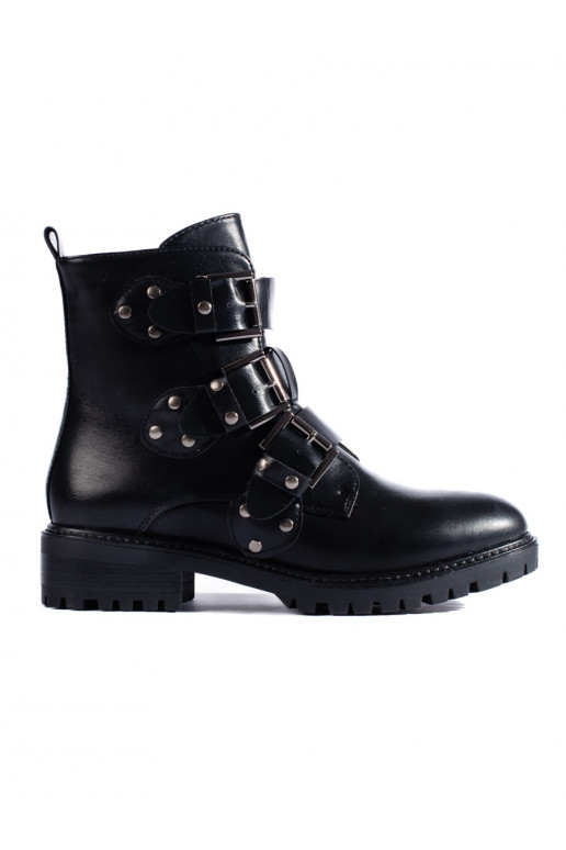 voodriga Mustad pandlaga poolsaapad